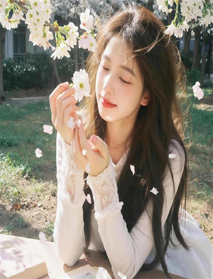 MV在线观看免费播放历史_日产一二三四2026在线观看_与君初相识在线观看